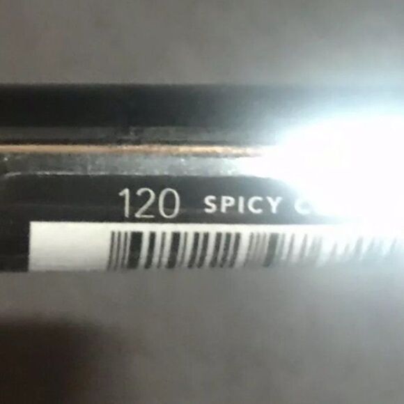 Rimmel Edition Holo Metallic Alloy Spicy Coral - Picture 4 of 5